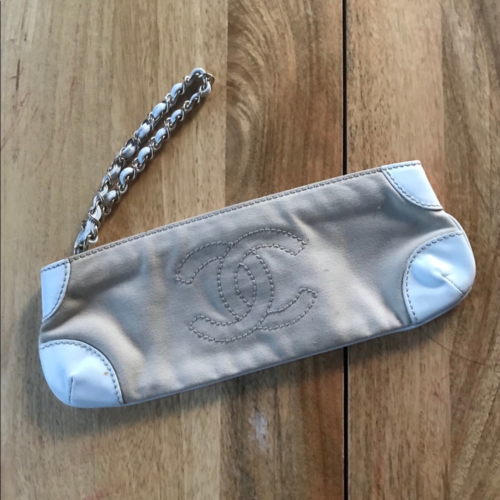 Chanel clutch